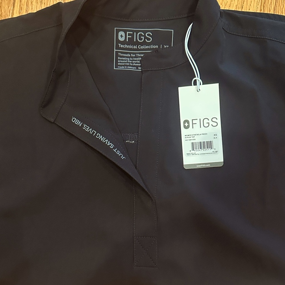Figs black Scrub Top